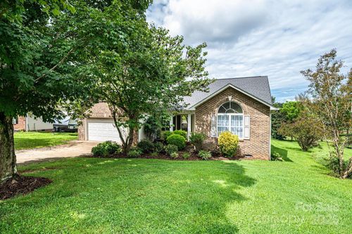 3501 Overbrook Dr, Conover, NC, 28613-8244 | Card Image