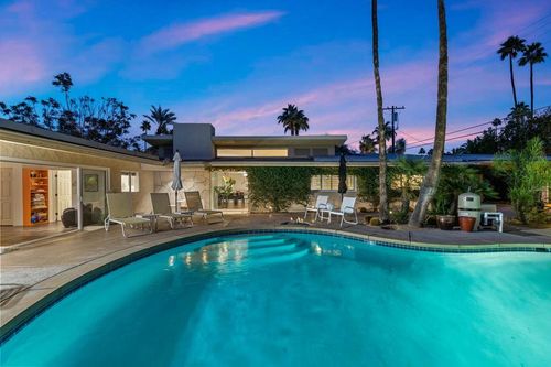1223 E San Lorenzo Rd, Palm Springs, CA, 92264-8119 | Card Image