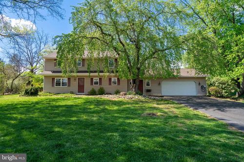 152 Betcher Rd, COLLEGEVILLE, PA, 19426-1838 | Card Image