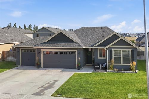 4713 W Wren St, Moses Lake, WA, 98837-5118 | Card Image