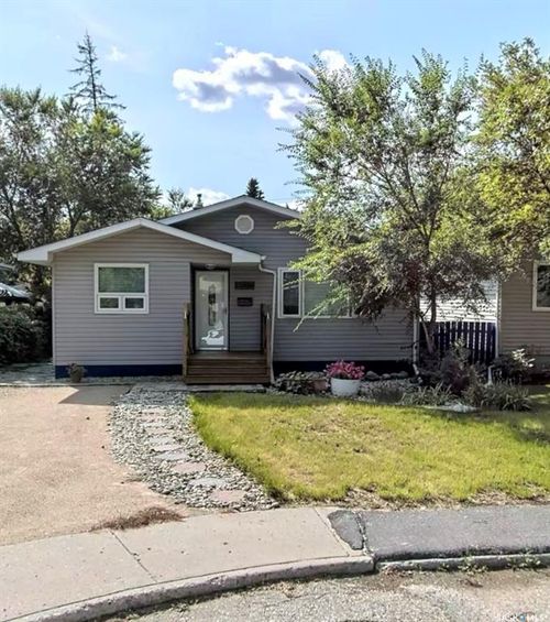 2908 Argyle Street, Regina, SK, S4S2A9 | Card Image