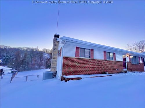 105 Holley Drive, Nitro, WV, 25143 | Card Image