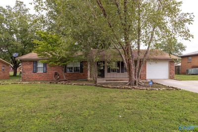 2026 Woodmeade Street, House other with 3 bedrooms, 2 bathrooms and null parking in Decatur AL | Image 3