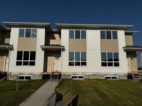 44 Lavelle Close, Red Deer, AB, T4S0S5 | Card Image