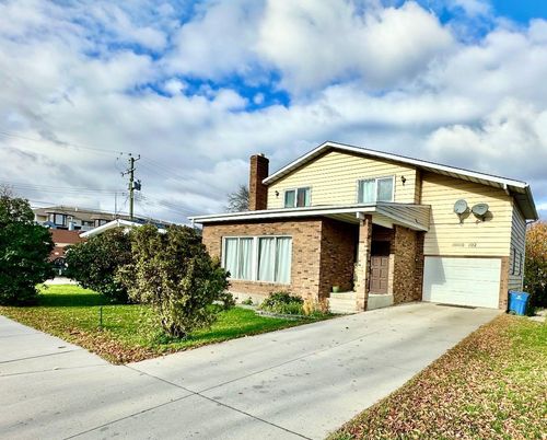 10016 102 Ave, Lac La Biche, AB, T0A3Z0 | Card Image