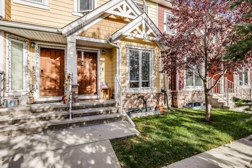 {{alt}} | Card Image