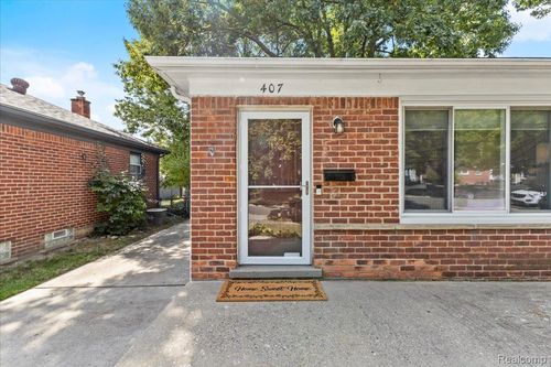 407 Jeffrey Ave, Royal Oak, MI, 48073-2521 | Card Image