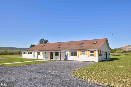 1565 Seven Fountains Rd, FORT VALLEY, VA, 22652-2244 | Card Image