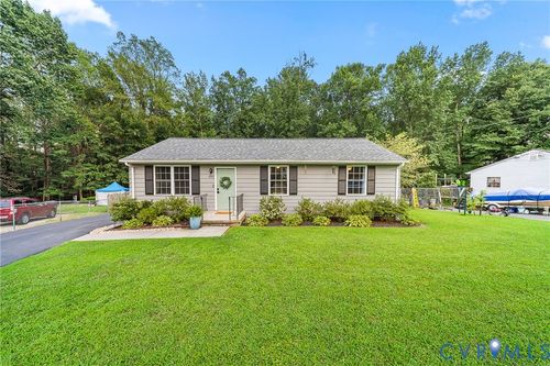 3707 Jackie Dr, North Dinwiddie, VA, 23803-8438 | Card Image