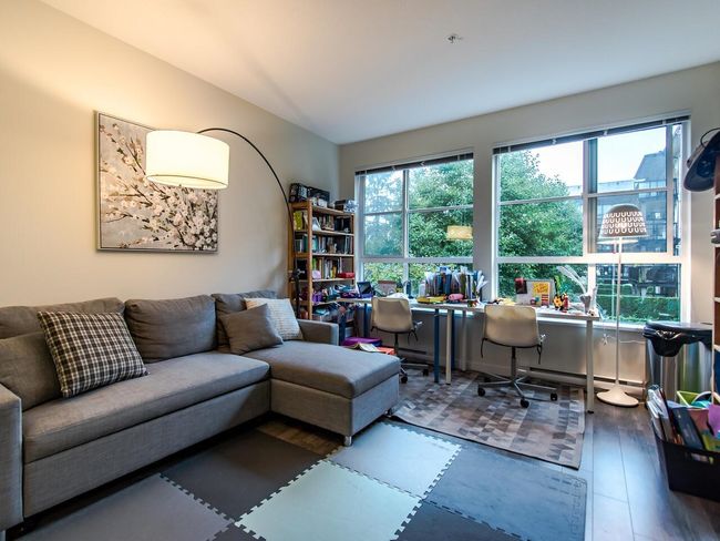 206 - 1152 Windsor Mews, Condo with 2 bedrooms, 2 bathrooms and 1 parking in Coquitlam BC | Image 4