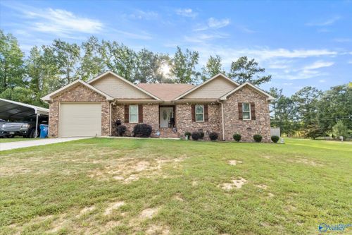 42 Tessa Cir, Albertville, AL, 35950-0777 | Card Image