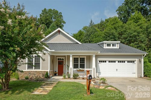38 Pinebrook Club Dr, Asheville, NC, 28804-8810 | Card Image
