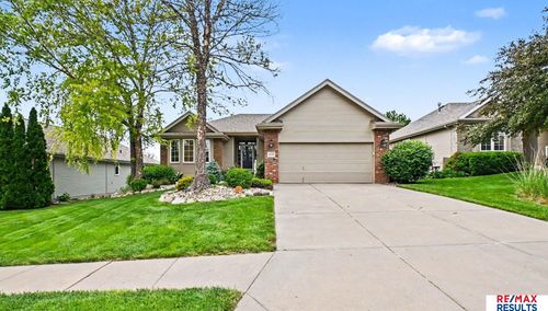 16218 Redwood St, Omaha, NE, 68136-3191 | Card Image