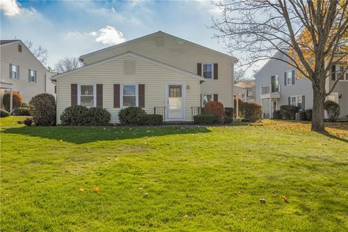 10 Falcon Lane W, Perinton, NY, 14450 | Card Image