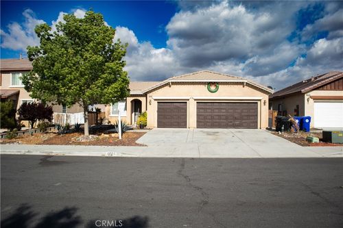 13555 Thunderbird Pl, Victorville, CA, 92392 | Card Image