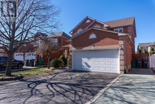upper-42 Lockwood Rd, Brampton, ON, L6Y4T7 | Card Image