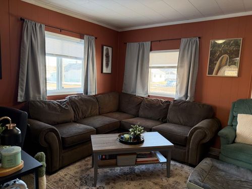 302 7 Ave Sw, Drumheller, AB, T0J0Y6 | Card Image