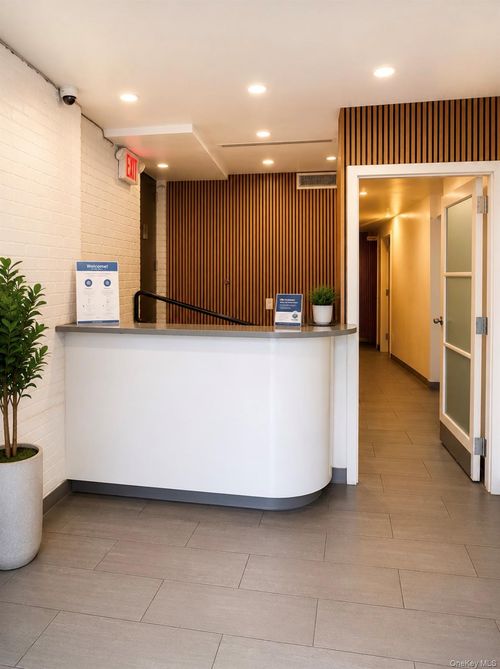 1011 49th Ave, Long Island City, NY, 11101-6272 | Card Image