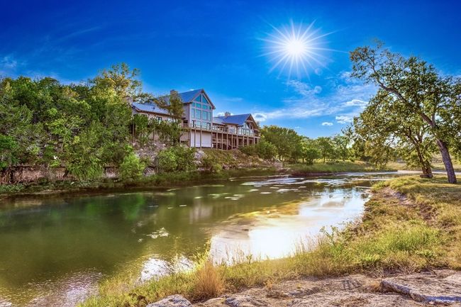 556 Cliff View Loop, Home with 6 bedrooms, 7 bathrooms and null parking in Harper TX | Image 7