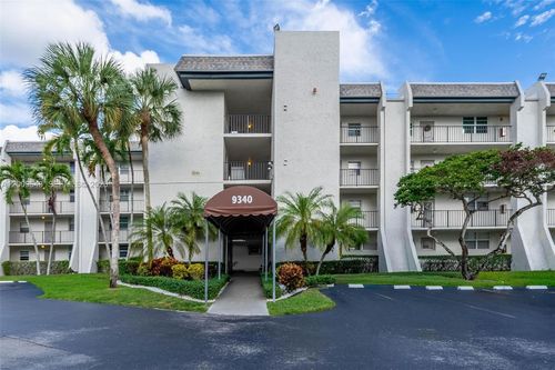 110-9340 Lagoon Pl, Davie, FL, 33324-6747 | Card Image