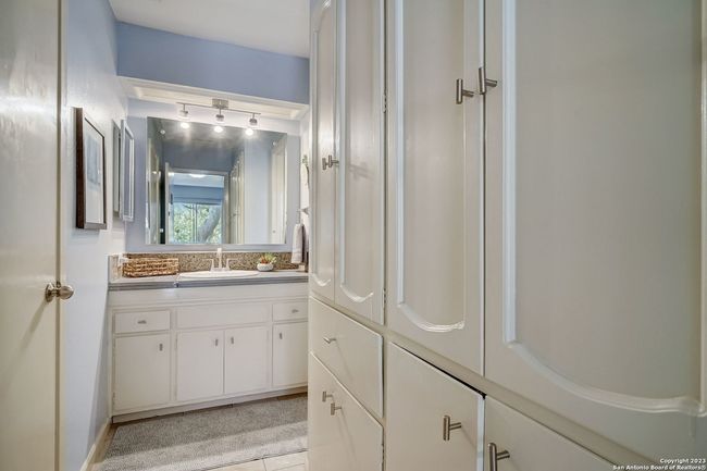 APT-44B - 8915 Datapoint Dr, Condo with 3 bedrooms, 3 bathrooms and null parking in San Antonio TX | Image 29