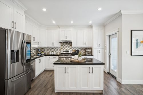 102-910 Delestre Ave, Coquitlam, BC, V3K2G6 | Card Image