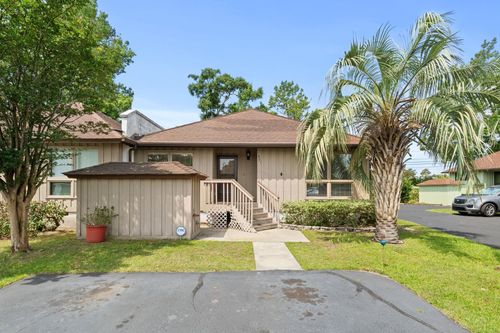 901-901 Colony Dr, North Myrtle Beach, SC, 29582-2521 | Card Image