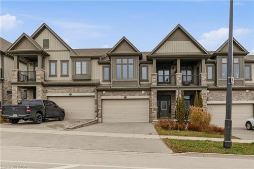 592 Mayapple St, Waterloo, ON, N2V0E3 | Card Image