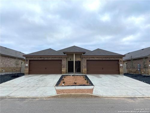 1507 Lucille St, Seguin, TX, 78155-0029 | Card Image