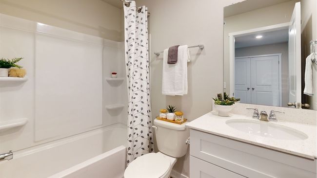 15368 Coyote Dr, Condo with 3 bedrooms, 3 bathrooms and null parking in Urbandale IA | Image 15