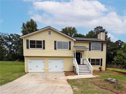 2021 Raymonds Dr, Loganville, GA, 30052-4303 | Card Image