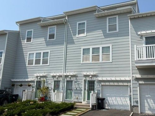 127 Beach 62nd St, Arverne, NY, 11692-1884 | Card Image