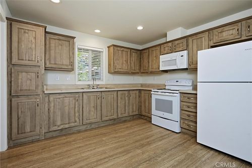 6466 16th Ave, Lucerne, CA, 95458-8605 | Card Image