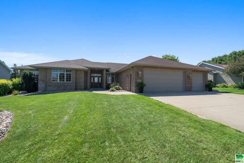 104 Cedar Ln, Rock Rapids, IA, 51246-2098 | Card Image