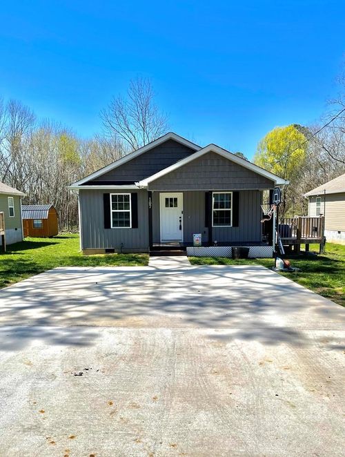 107 Murphy Dr, Tunnel Hill, GA, 30755-9581 | Card Image