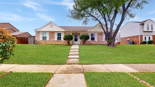 2404 Forestmeadow Dr, Lewisville, TX, 75067-6102 | Card Image