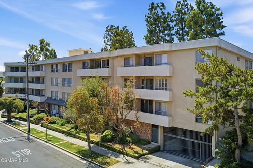 202-10650 Holman Ave, Los Angeles, CA, 90024-5360 | Card Image