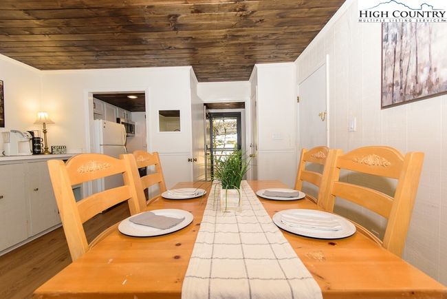 APT-25 - 220 Northridge Rd, Condo with 3 bedrooms, 3 bathrooms and null parking in Beech Mountain NC | Image 18