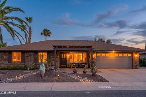 9329 W Briarwood Cir N, Sun City, AZ, 85351-1325 | Card Image