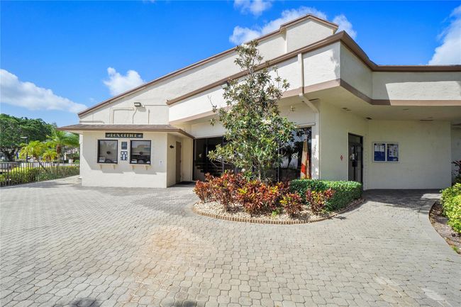 4306 Carambola Cir N, Townhouse with 2 bedrooms, 3 bathrooms and null parking in Coconut Creek FL | Image 38