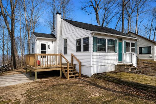 211 North Dr, Brooklyn, MI, 49230-8910 | Card Image