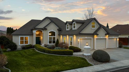 1264 Vintage Ave, Richland, WA, 99352-7755 | Card Image