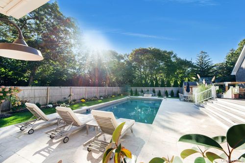 550 Krause Rd, Mattituck, NY, 11952-2171 | Card Image