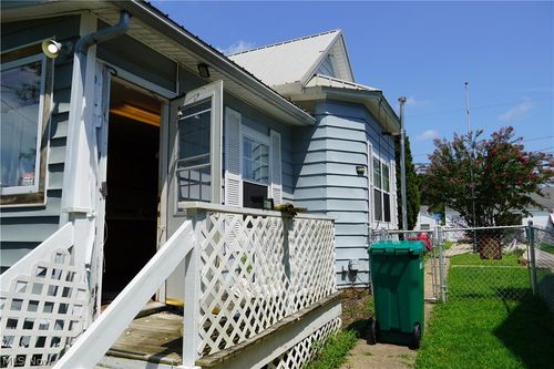 1406 40th Street, Parkersburg, WV, 26104 | Card Image