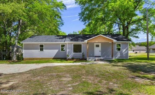 429 Old Whitfield Rd, Pearl, MS, 39208-9166 | Card Image
