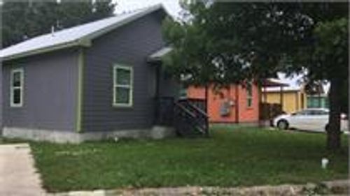1017 Fir Ln, Lockhart, TX, 78644-2079 | Card Image