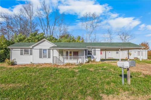 6248 Nc 268, Dobson, NC, 27017-8366 | Card Image