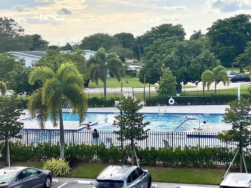 27 Richmond D, Deerfield Beach, FL, 33442-2954 | Card Image