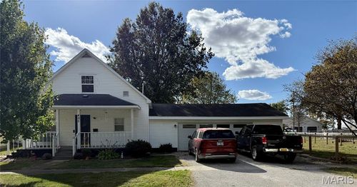 405 N Vine St, Nokomis, IL, 62075-1250 | Card Image