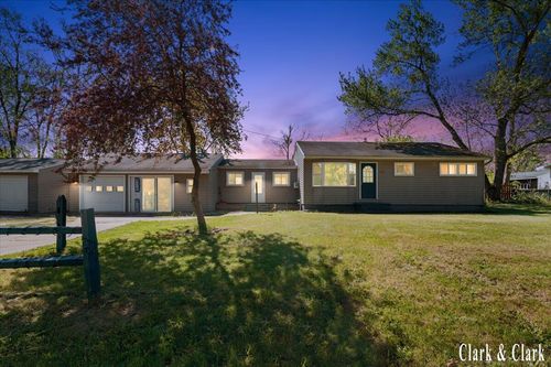 146 S Carleton Drive, Battle Creek, MI, 49017 | Card Image